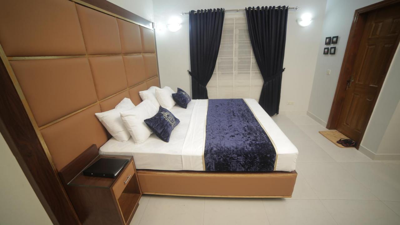 Four Squares Karachi Bed and Breakfast Esterno foto