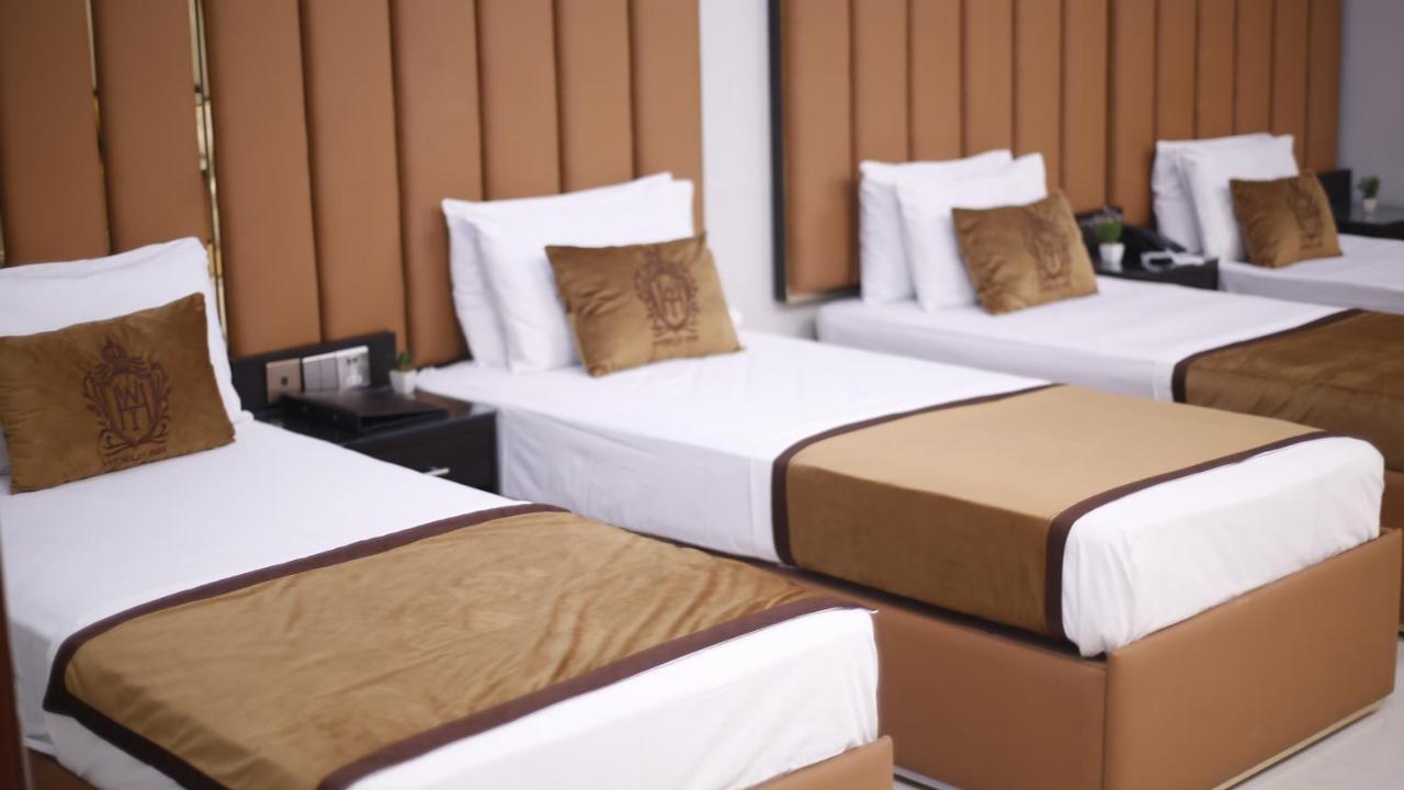 Four Squares Karachi Bed and Breakfast Esterno foto