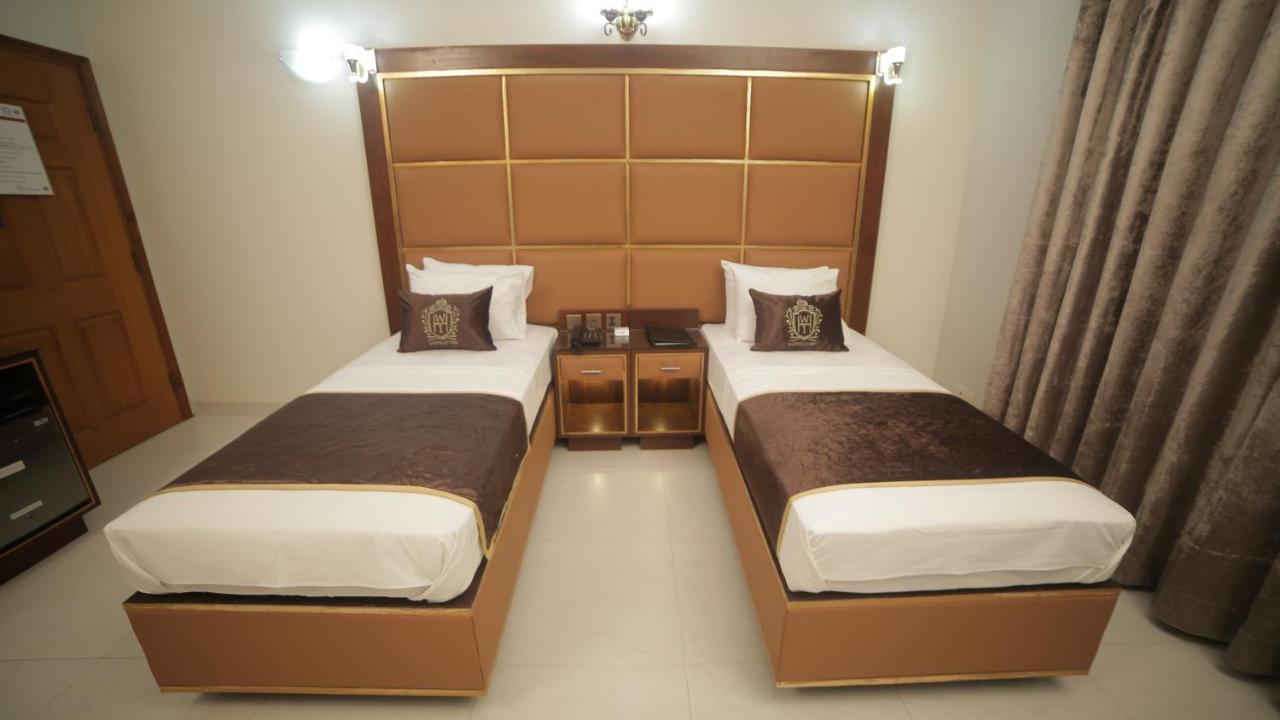 Four Squares Karachi Bed and Breakfast Esterno foto