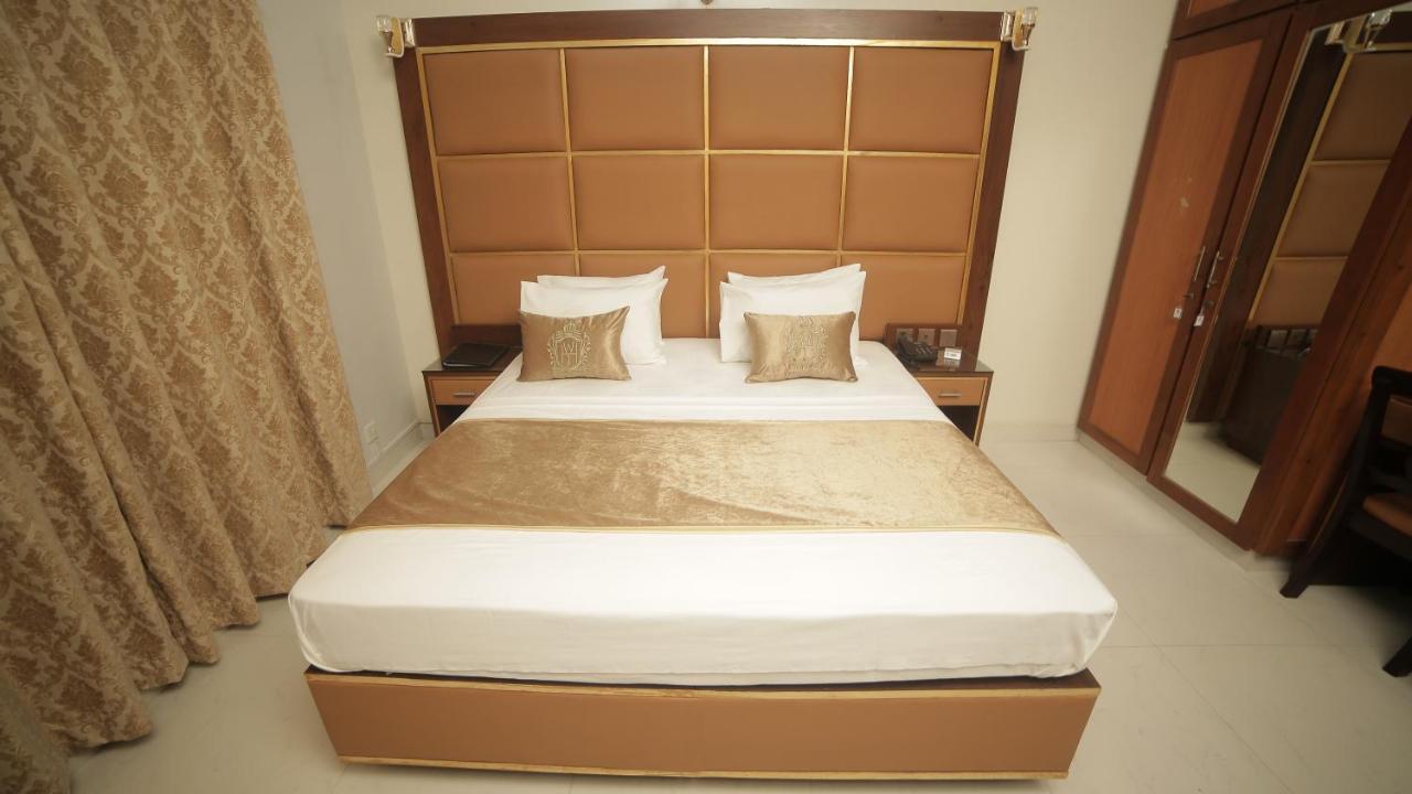 Four Squares Karachi Bed and Breakfast Esterno foto