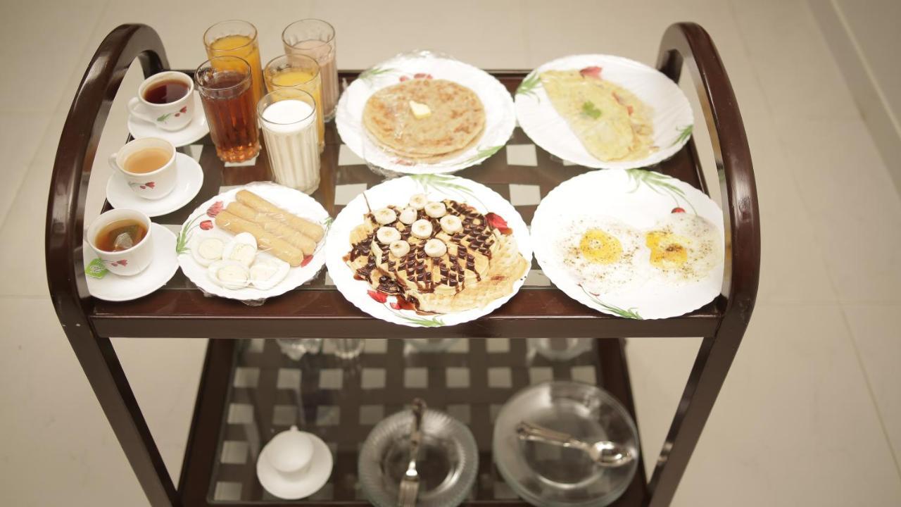Four Squares Karachi Bed and Breakfast Esterno foto